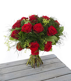 Classic Love Dozen red roses