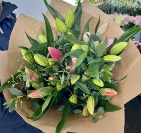 Lily bouquet
